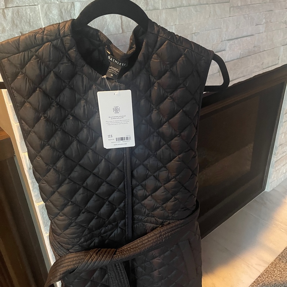 Whisper Featherless Long Vest Size Medium